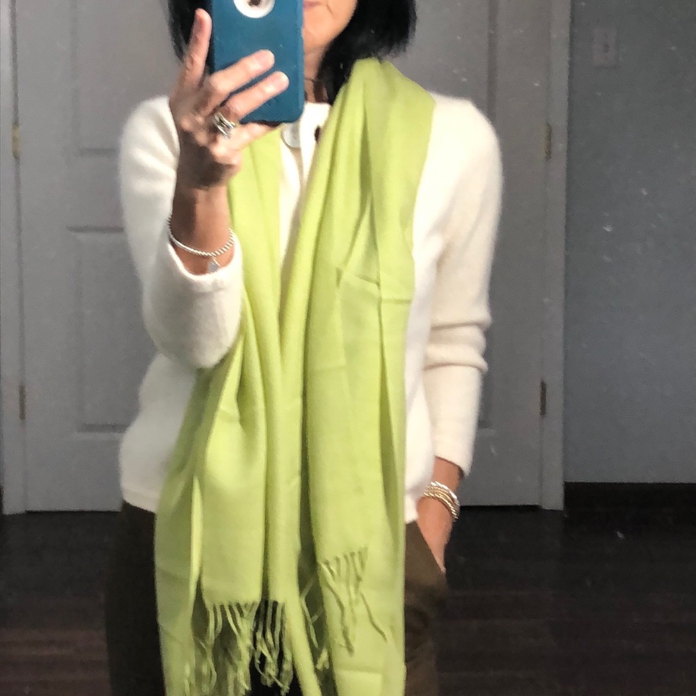 Vintage Pashmina Scarf - Picture 3 of 6